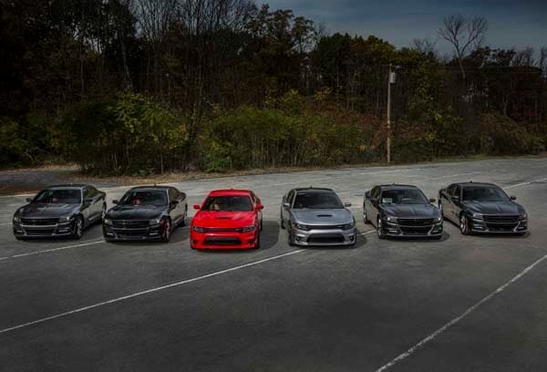 2015-dodge-charger-live-shot-8-600-001
