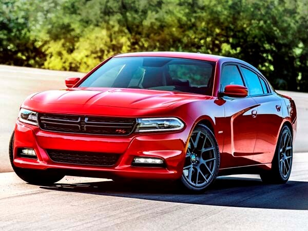 2015-dodge-charger-r-t-front-static1-600-001