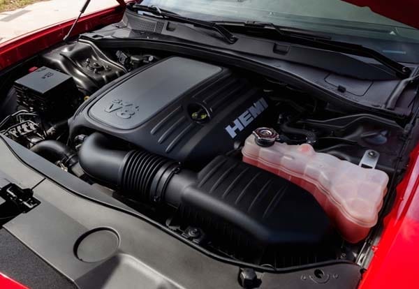 2015-dodge-charger-r-t-hemi-v8-detail1-600-001