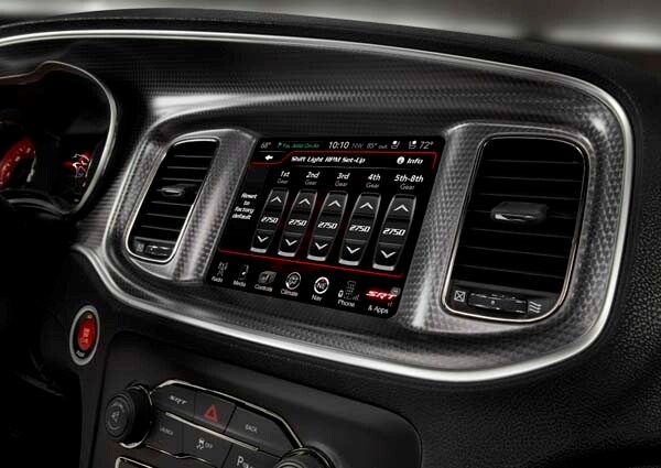2015-dodge-charger-srt-hellcat-performance-instrument-cluster-detail1-600-001