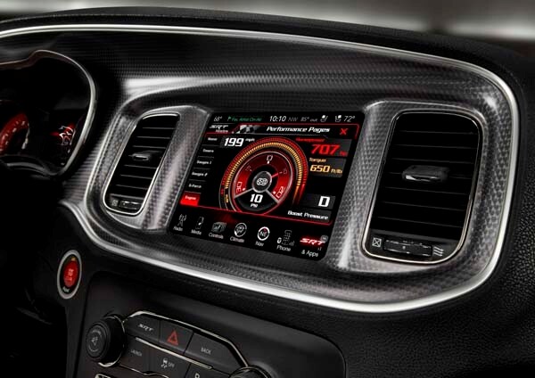 2015-dodge-charger-srt-hellcat-performance-pages-uconnect-display3-600-001