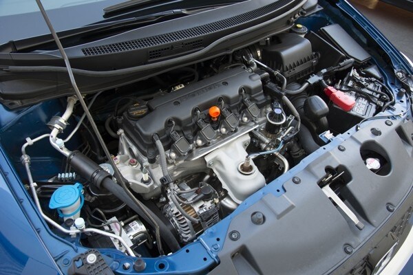 2015-honda-civic-small-car-best-buy-13-600-001