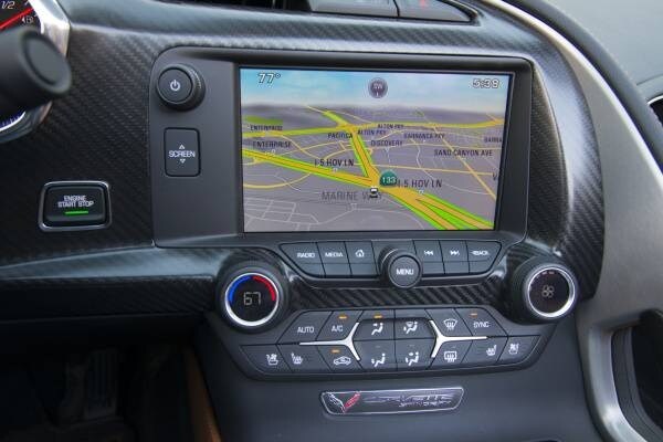 kelley-blue-book-best-buy-2015-chevrolet-corvette-34-600-001