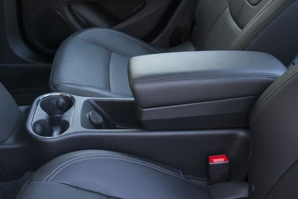 kelley-blue-book-best-buy-2015-chevrolet-volt-34-600-001
