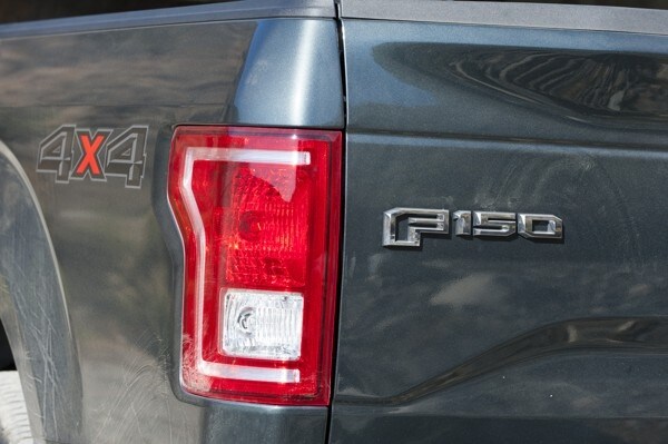 kelley-blue-book-best-buy-2015-ford-f150-20-600-001