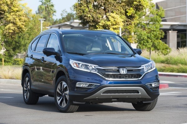 kelley-blue-book-best-buy-2015-honda-crv-01-600-001