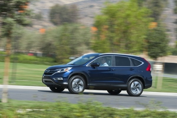 kelley-blue-book-best-buy-2015-honda-crv-08-600-001