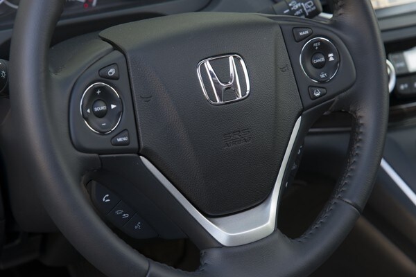 kelley-blue-book-best-buy-2015-honda-crv-23-600-001