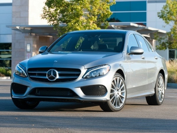 kelley-blue-book-best-buy-2015-mercedes-benz-c-class-02-600-001