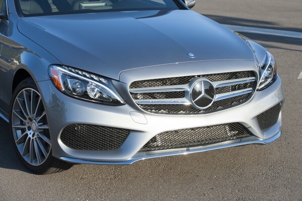 kelley-blue-book-best-buy-2015-mercedes-benz-c-class-14-600-001