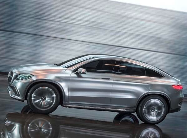mercedes-benz-concept-coupe-suv-pan-action1-600-001
