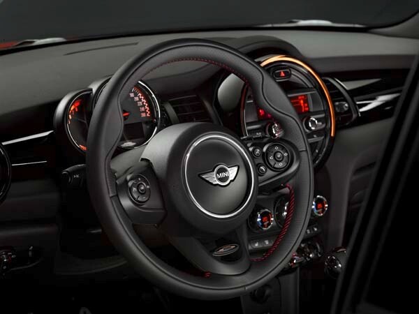 2015-mini-john-cooper-works-hardtop-18-600-001
