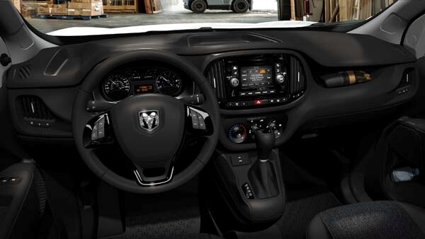 2015-ram-promaster-city-19-600-001