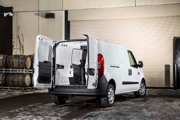 2015-ram-promaster-city-4-600-001