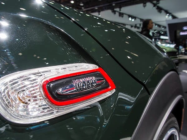 2016-mini-cooper-jcw-04-600-001