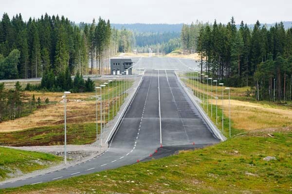 volvo-astaaero-28-600-001