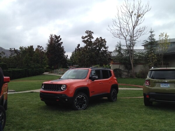2015-jeep-renegade-7-600-001