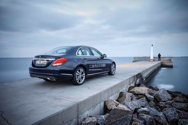 2015-mercedes-benz-c350-plugin-7-600-001