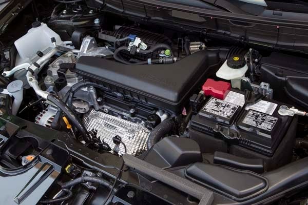 2015-nissan-rogue-3-600-001