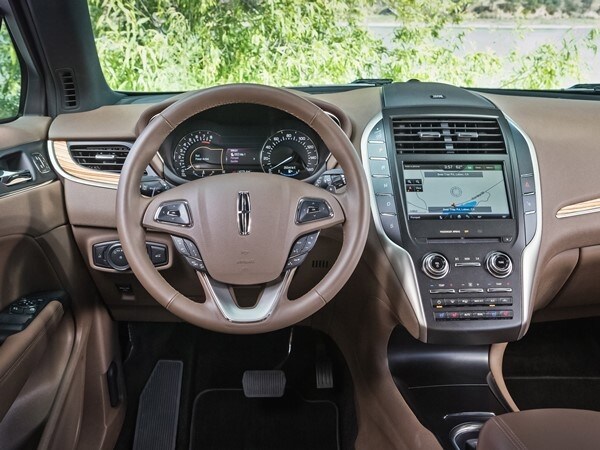 2015lincolnmkc_20_hr-600-600-001