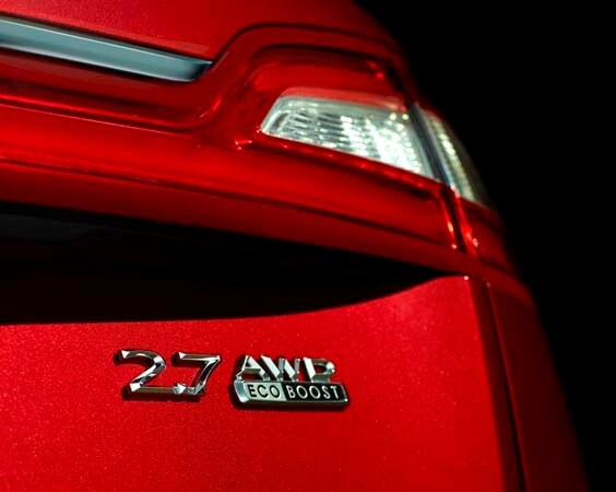 2016-lincoln-mkx-rear-quarter-detail1-600-001