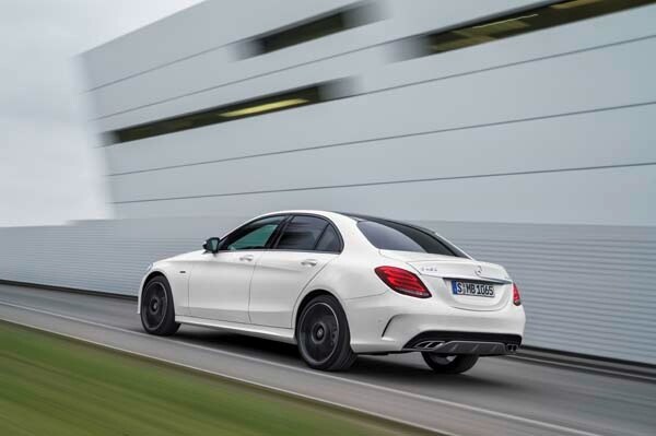 2016-mercedes-benz-c450-amg-4-600-001