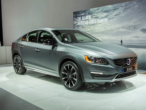 2016-volvo-s60-cross-country-01-600-001