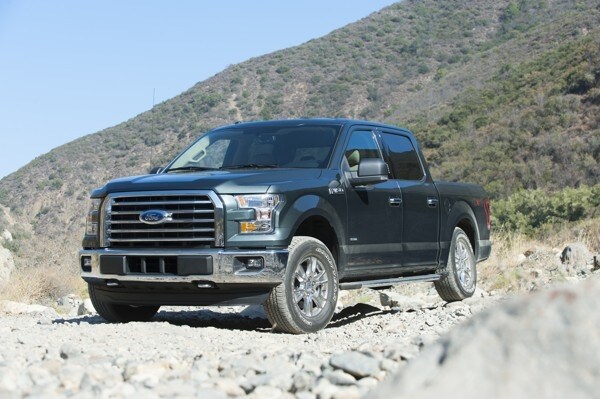 kelley-blue-book-best-buy-2015-ford-f150-03-600-001