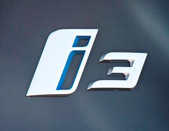 2015-bmw-i3-badge-600-001