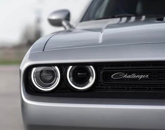 2015-dodge-challenger-shaker-scat-pack-headlamp1-600-001
