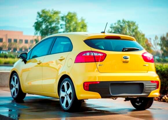 2016-kia-rio-sx-static-rear-600-001