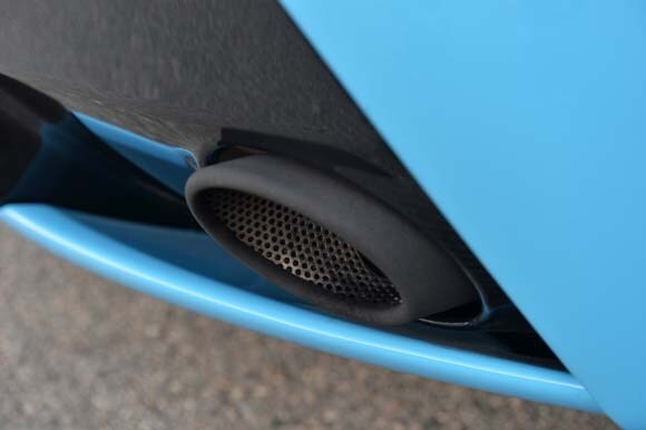 24-am-v12-vantage-s-roadster-blue-600-001