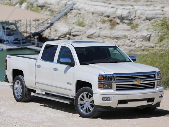 2015-chevrolet-silveradohighctry-017-600-001