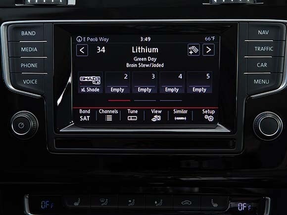2015-volkswagen-golf-sportwagon-interior-18-600-001