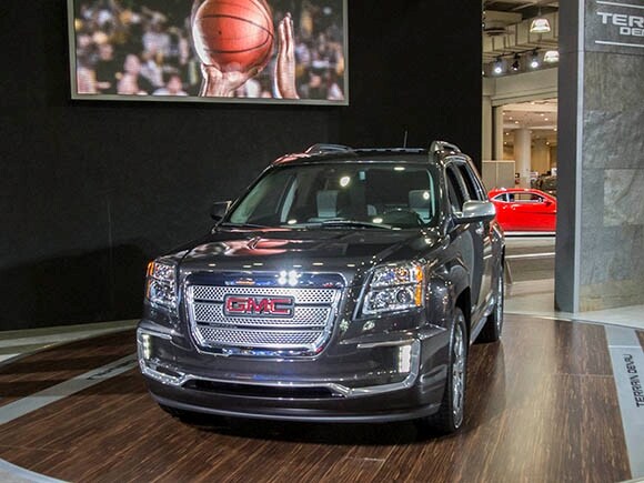 2016-gmc-terrain-03-600-001