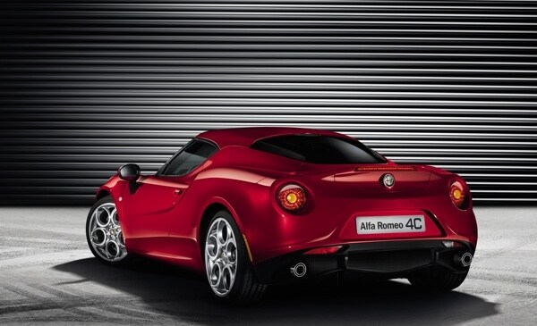2014-alfa-romeo-4c-launch-edition-4-600-001