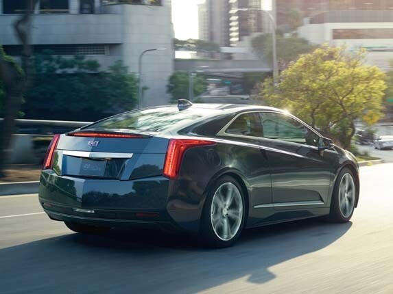 2016-cadillac-elr-rear-action1-600-001