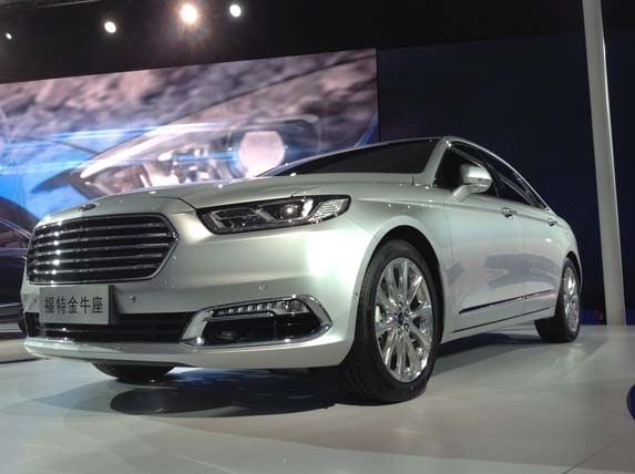 ford-taurus-shanghai-2-600-001