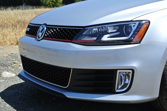 2015-vw-jetta-gli-qt-11-600-001