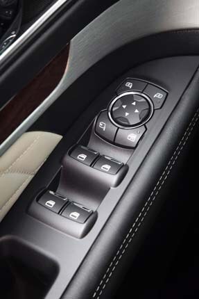 2016-ford-explorer-sport-and-limited-8-600-001