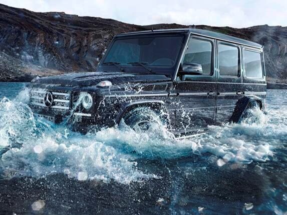 2016-mercedes-benz-g550-front-action1-600-001