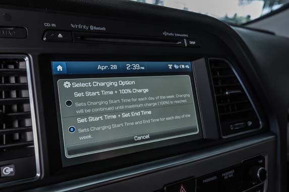 2016-sonata-hybrid-phev_interior-14-600-001