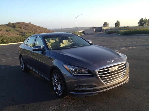 2015-hyundai-genesis-sedan-6-600-001