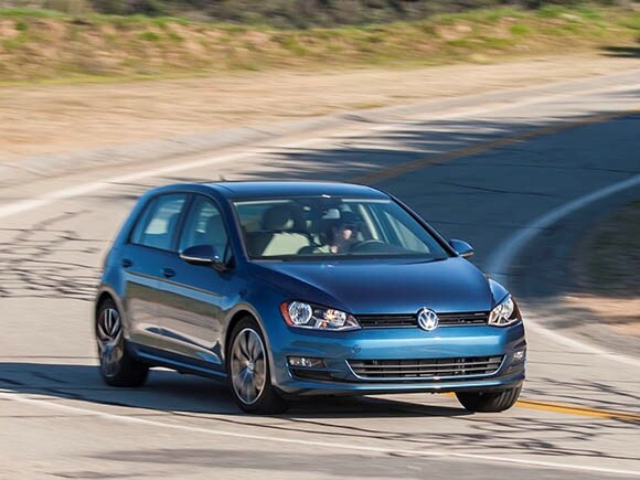 2015-volkswagen-golf-tsi-action-05-600-001