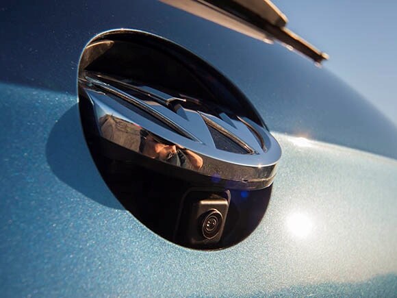 2015-volkswagen-golf-tsi-exterior-detail-05-600-001