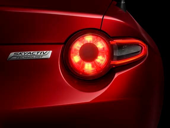 2016mx-5_rear_left-taillight-600-001