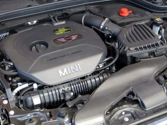 2016-mini-jcw-hardtop-red-engine-detail1-600-001