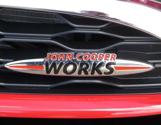 2016-mini-jcw-hardtop-red-jcw-badge-detail1-600-001