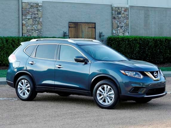 2016-nissan-rogue-front-side-static1-600-001