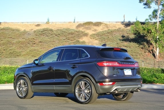 2015-lincoln-mkc-black-label-2-600-001
